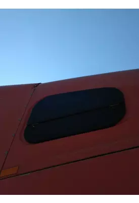 FREIGHTLINER CENTURY 120 GLASS, SLEEPER