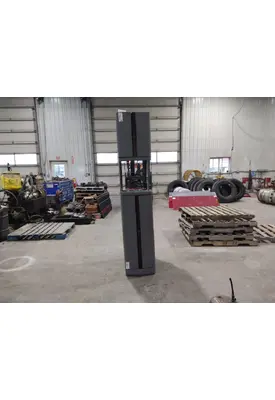 FREIGHTLINER CENTURY 120 INTERIOR CABINET