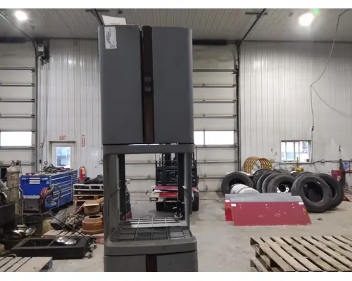 FREIGHTLINER CENTURY 120 INTERIOR CABINET