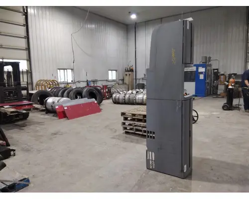 FREIGHTLINER CENTURY 120 INTERIOR CABINET