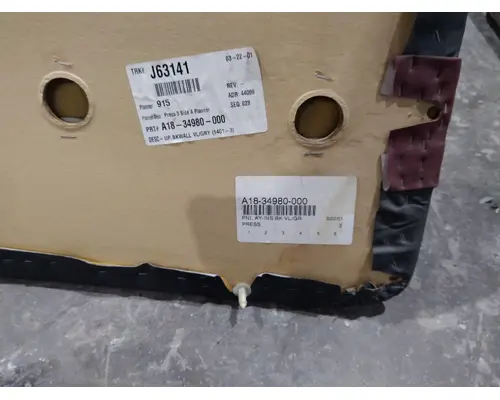 FREIGHTLINER CENTURY 120 INTERIOR PARTS, MISC.