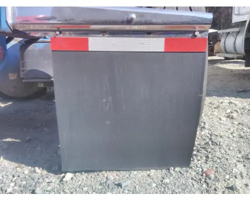 FREIGHTLINER CENTURY 120 MUD FLAP HANGER