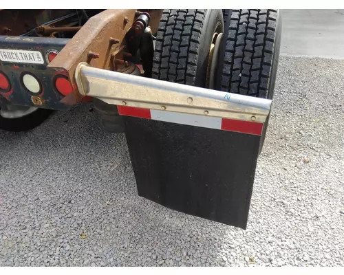 FREIGHTLINER CENTURY 120 MUD FLAP HANGER