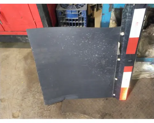 FREIGHTLINER CENTURY 120 MUD FLAP HANGER