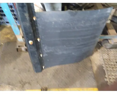 FREIGHTLINER CENTURY 120 MUD FLAP HANGER