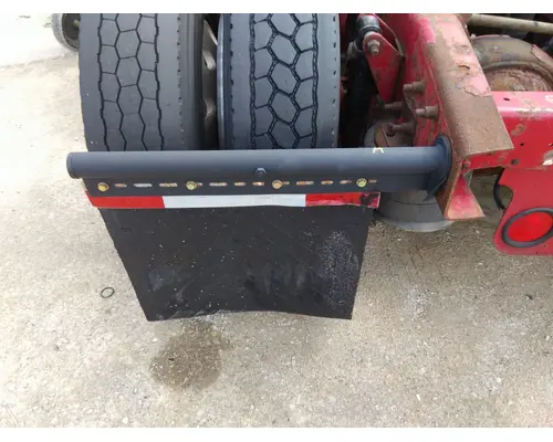 FREIGHTLINER CENTURY 120 MUD FLAP