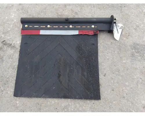 FREIGHTLINER CENTURY 120 MUD FLAP