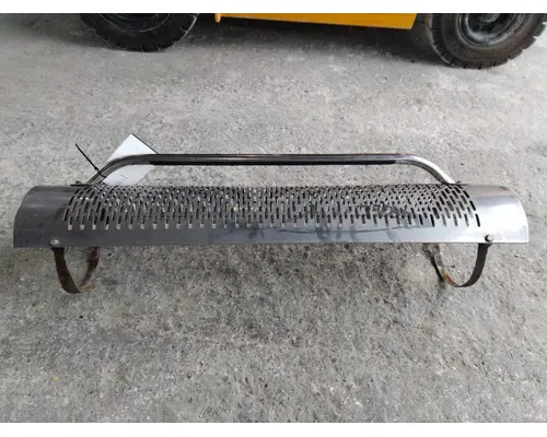 FREIGHTLINER CENTURY 120 MUFFLER SHIELD