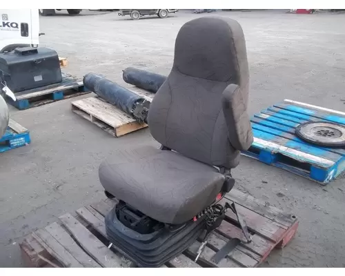 FREIGHTLINER CENTURY 120 SEAT, FRONT