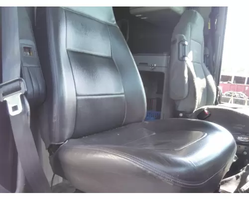 FREIGHTLINER CENTURY 120 SEAT, FRONT