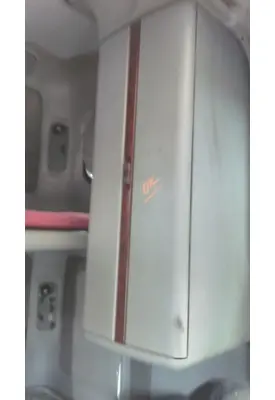 FREIGHTLINER CENTURY 120 SLEEPER CLOSET