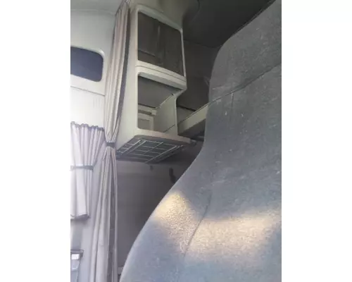 FREIGHTLINER CENTURY 120 SLEEPER CURTAIN