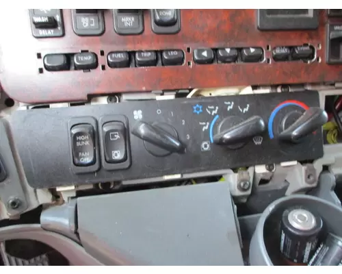 FREIGHTLINER CENTURY 120 TEMPERATURE CONTROL