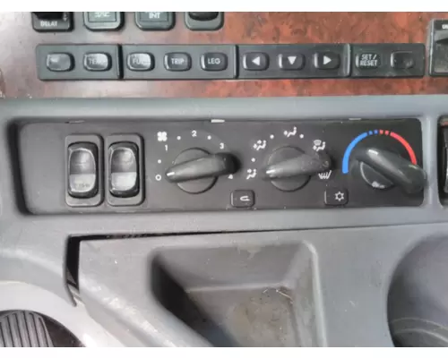 FREIGHTLINER CENTURY 120 TEMPERATURE CONTROL