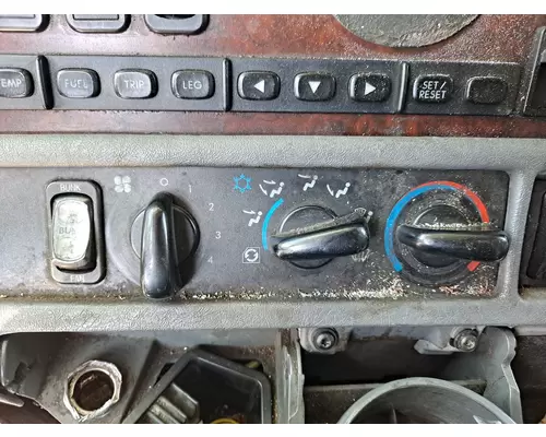 FREIGHTLINER CENTURY 120 TEMPERATURE CONTROL