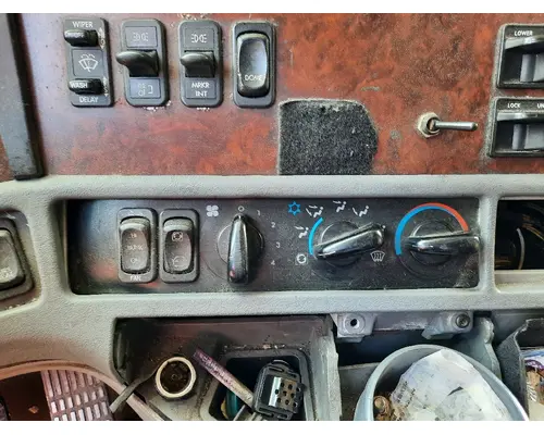 FREIGHTLINER CENTURY 120 TEMPERATURE CONTROL
