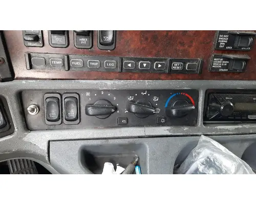 FREIGHTLINER CENTURY 120 TEMPERATURE CONTROL