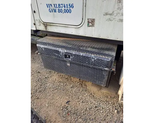 FREIGHTLINER CENTURY 120 TOOL BOX