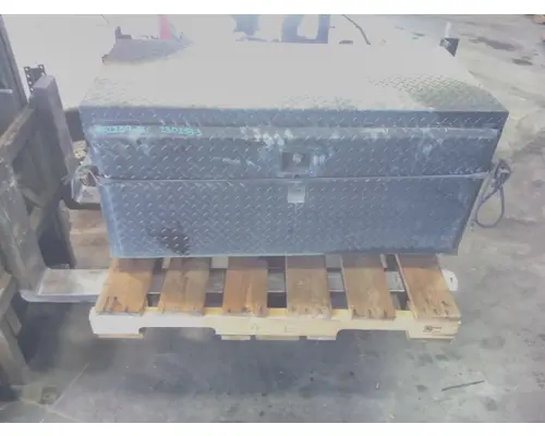 FREIGHTLINER CENTURY 120 TOOL BOX