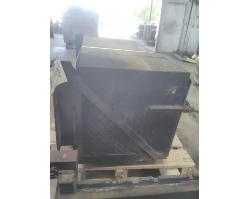 FREIGHTLINER CENTURY 120 TOOL BOX