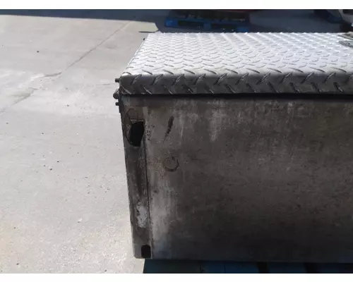 FREIGHTLINER CENTURY 120 TOOL BOX