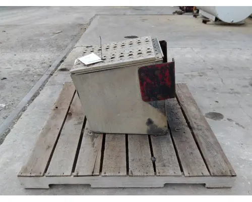 FREIGHTLINER CENTURY 120 TOOL BOX