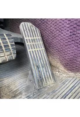 FREIGHTLINER CENTURY CLASS 112 Accelerator Pedal