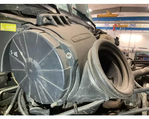 FREIGHTLINER CENTURY CLASS 112 Air Cleaner