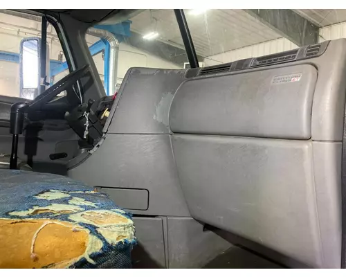 FREIGHTLINER CENTURY CLASS 112 Cab Assembly