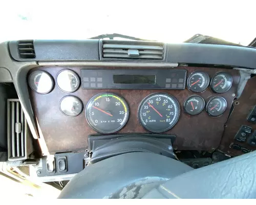 FREIGHTLINER CENTURY CLASS 112 Instrument Cluster