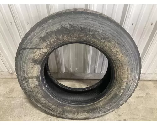 FREIGHTLINER CENTURY CLASS 112 Tires