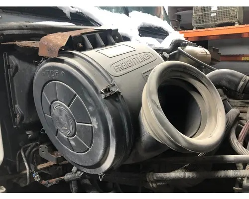 FREIGHTLINER CENTURY CLASS 120 Air Cleaner