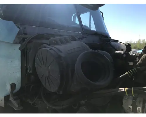 FREIGHTLINER CENTURY CLASS 120 Air Cleaner