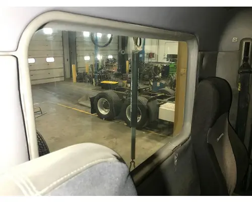 FREIGHTLINER CENTURY CLASS 120 Back Glass