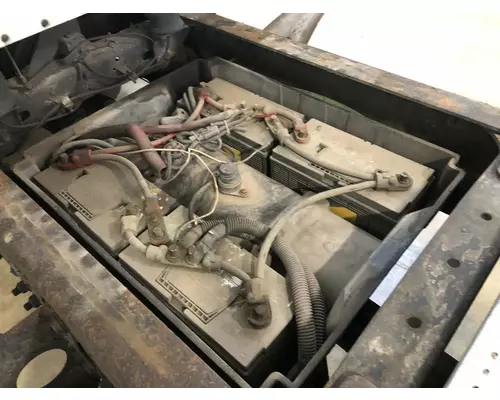 FREIGHTLINER CENTURY CLASS 120 Battery Box