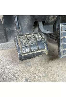 FREIGHTLINER CENTURY CLASS 120 Brake/Clutch Pedal Box