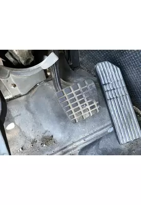 FREIGHTLINER CENTURY CLASS 120 Brake/Clutch Pedal Box