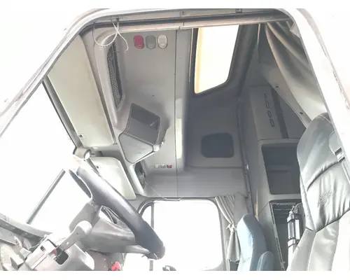 FREIGHTLINER CENTURY CLASS 120 Cab Assembly