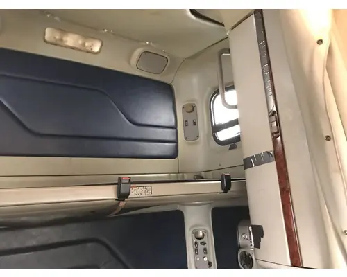 FREIGHTLINER CENTURY CLASS 120 Cab Assembly