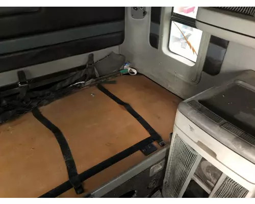 FREIGHTLINER CENTURY CLASS 120 Cab Assembly