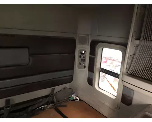 FREIGHTLINER CENTURY CLASS 120 Cab Assembly
