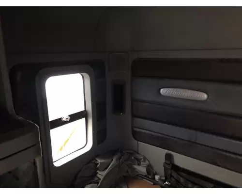 FREIGHTLINER CENTURY CLASS 120 Cab Assembly