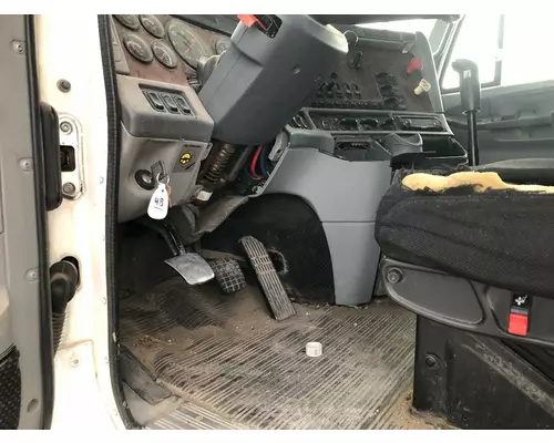 FREIGHTLINER CENTURY CLASS 120 Cab Assembly