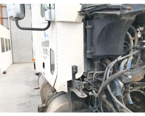 FREIGHTLINER CENTURY CLASS 120 Cab Assembly