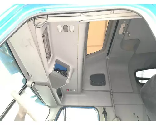 FREIGHTLINER CENTURY CLASS 120 Cab Assembly