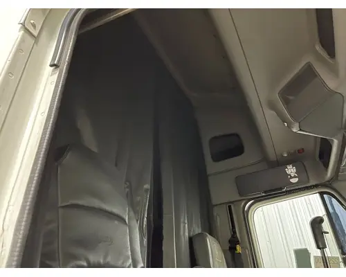 FREIGHTLINER CENTURY CLASS 120 Cab Assembly