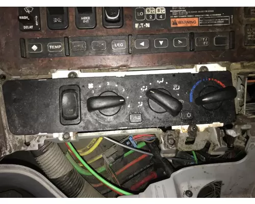 FREIGHTLINER CENTURY CLASS 120 Cab Misc. Interior Parts