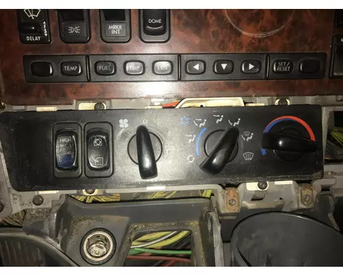 FREIGHTLINER CENTURY CLASS 120 Cab Misc. Interior Parts