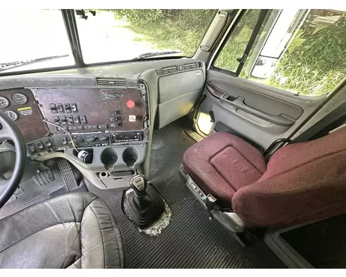 FREIGHTLINER CENTURY CLASS 120 Complete Vehicle