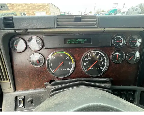 FREIGHTLINER CENTURY CLASS 120 Complete Vehicle
